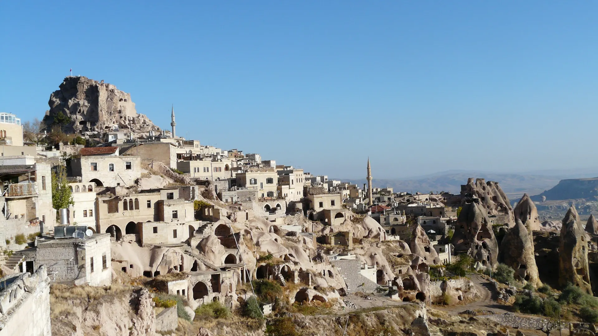 Methangasnutzung in der Türkei Blick auf eine kleine Bergstadt in der Türkei.