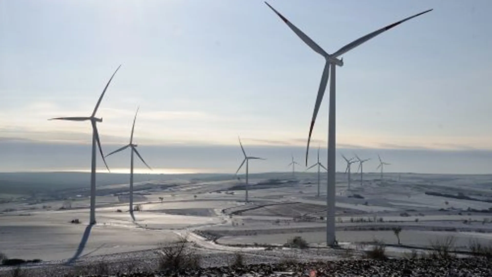 Projektfoto Windenergie Türkei Projektfoto Windenergie Türkei. Blick auf Windräder in der Türkei.