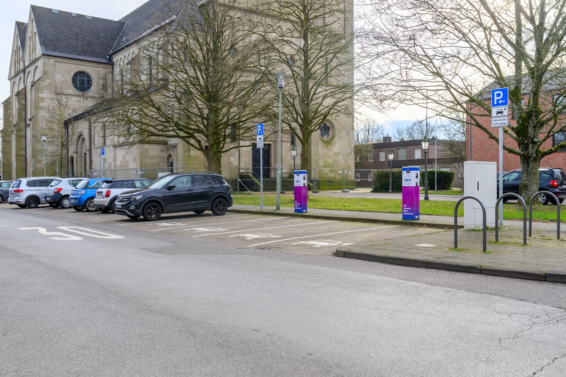 Ladesäulen der NEW Energie Auf der Annastraße in Mönchengladbach stehen mehrere Ladesäulen der NEW Energie.