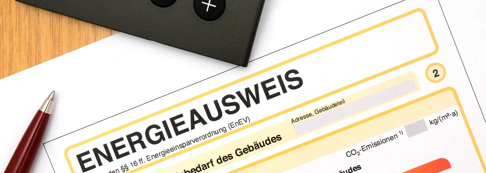 Energieausweis in ausgedruckter Version.