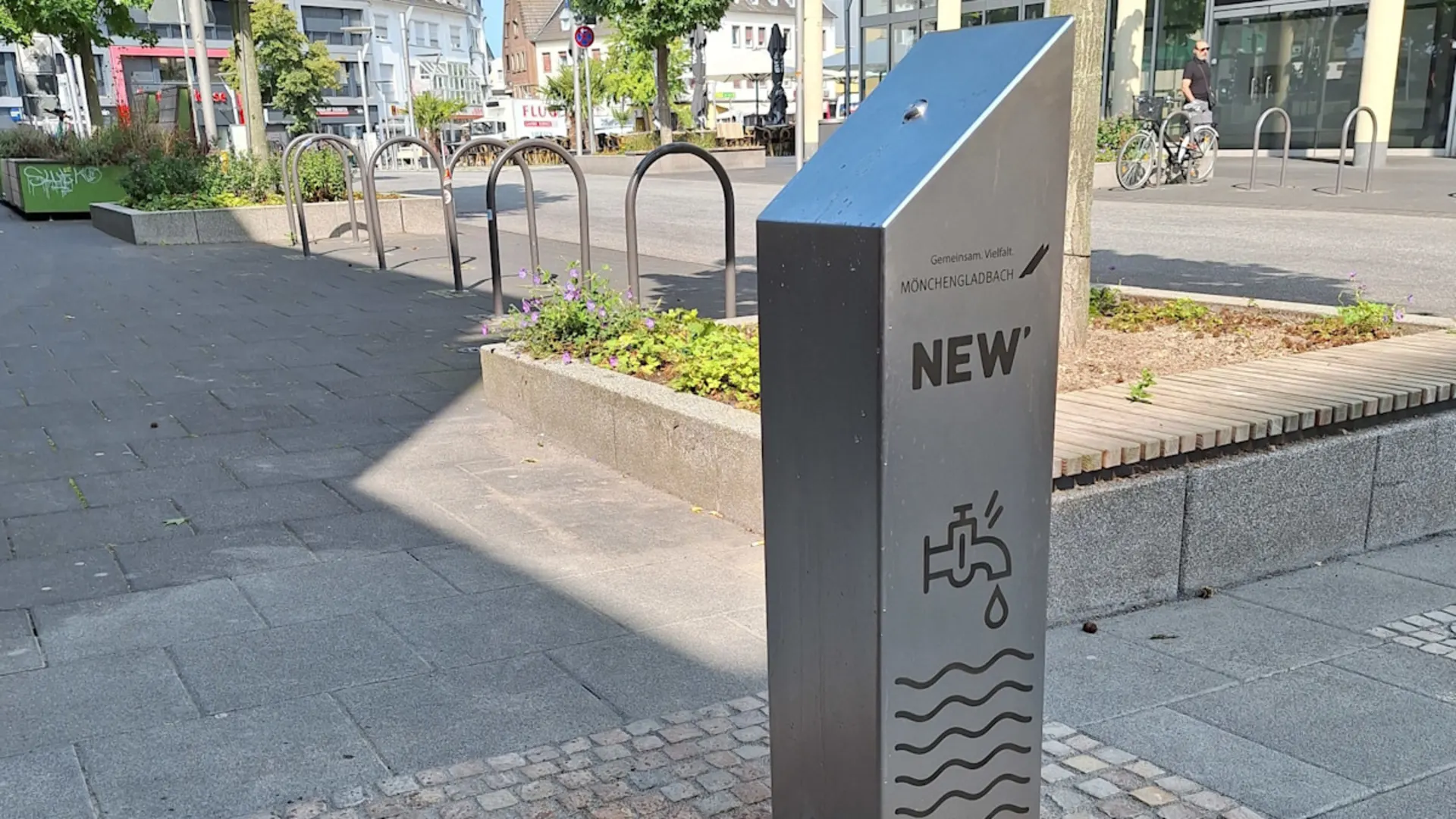 Trinkwasserbrunnen Hindenburgstraße Mönchengladbach Trinkwasserbrunnen Hindenburgstraße Mönchengladbach