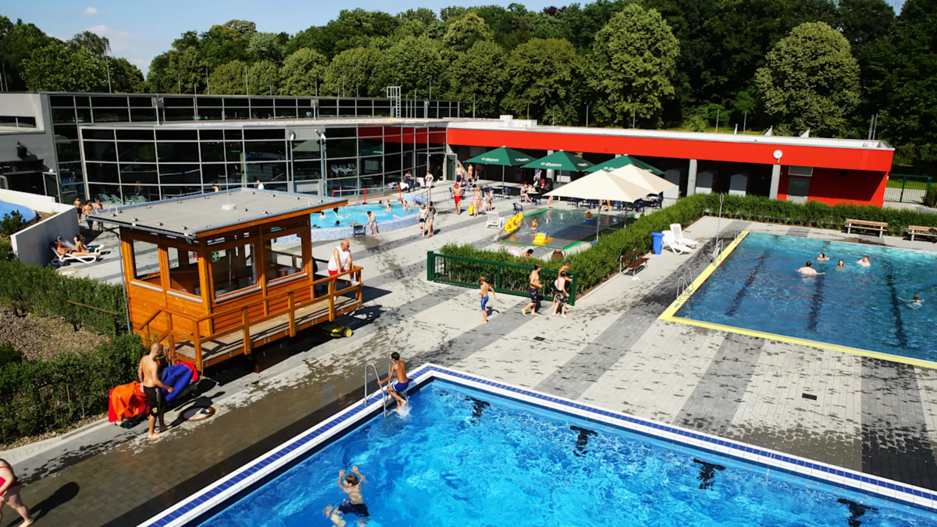 NEW-AG-Schlossbad-Niederrhein-Wickrath-Außenbecken-025-Kopie Außenbereich Wickrath