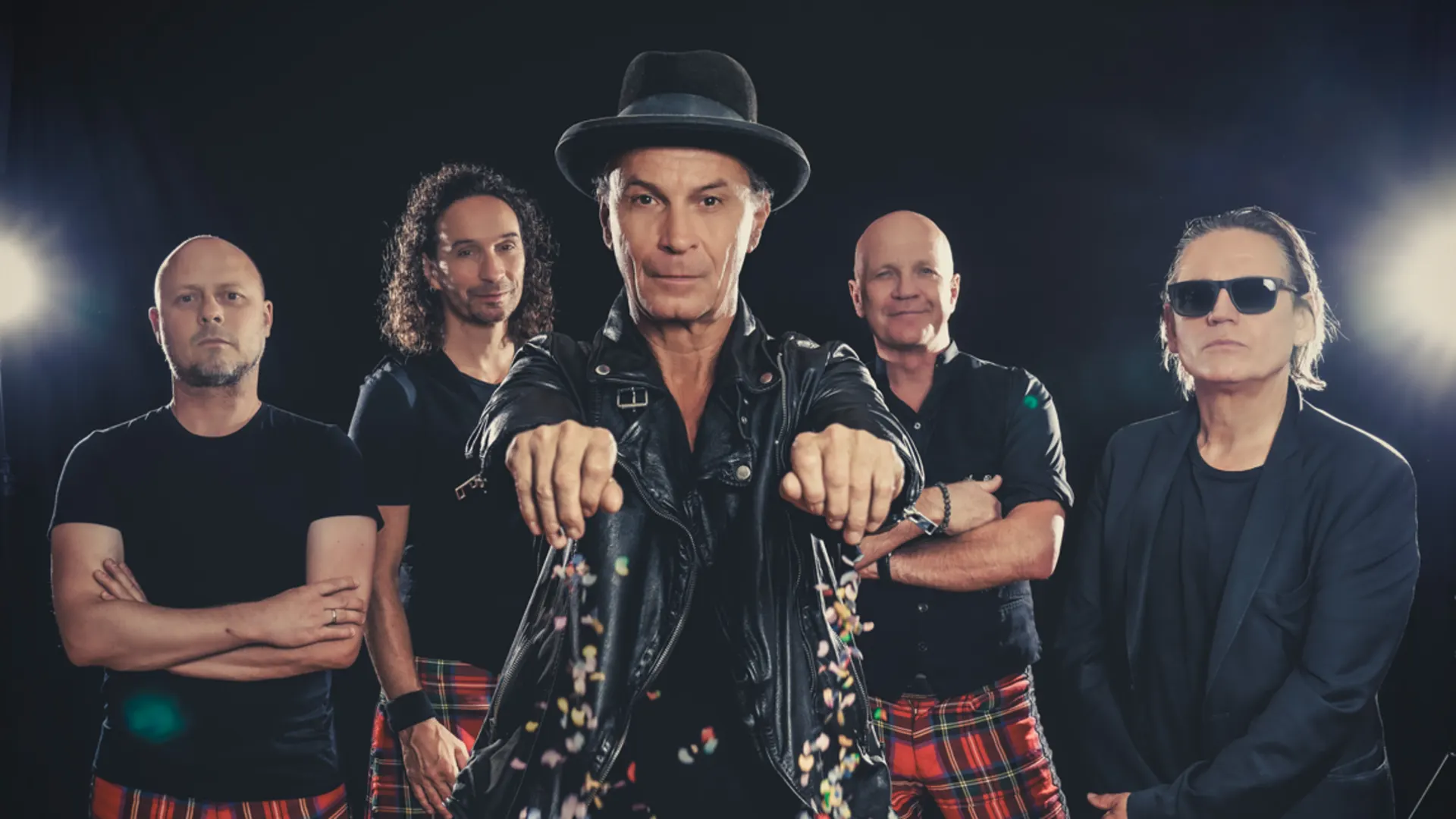 BRINGS - Copyright Moritz "Mumpi" Künster Brings Bandfoto 2023