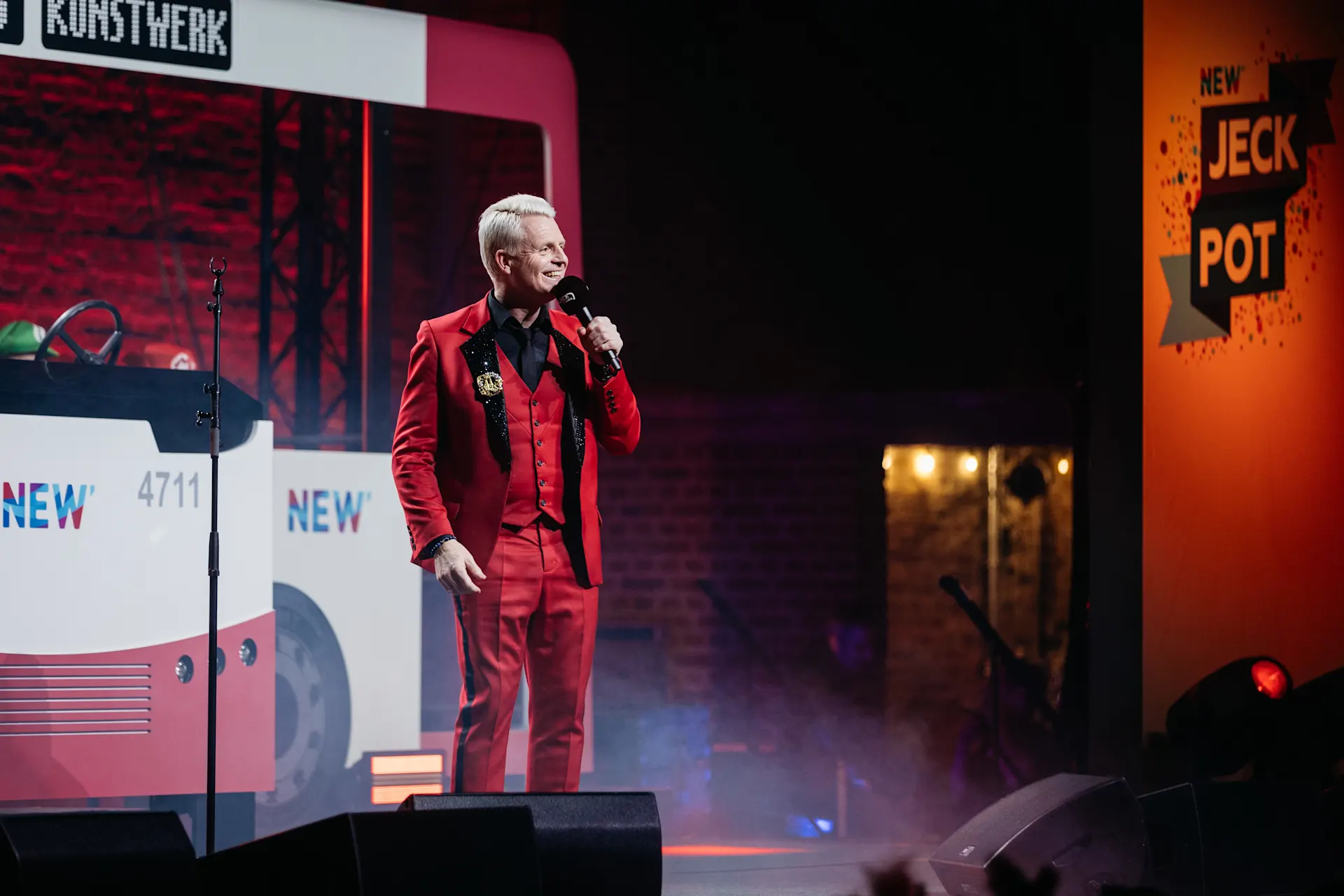 Guido Cantz auf der Jeck Pot Bühne. Credit: Felix Küster